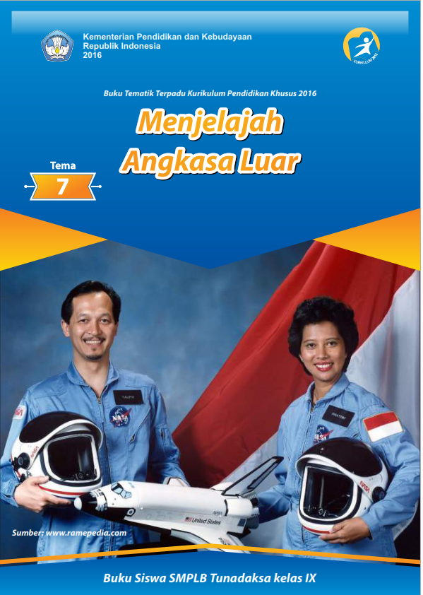 Buku Menjelajah Angkasa Luar